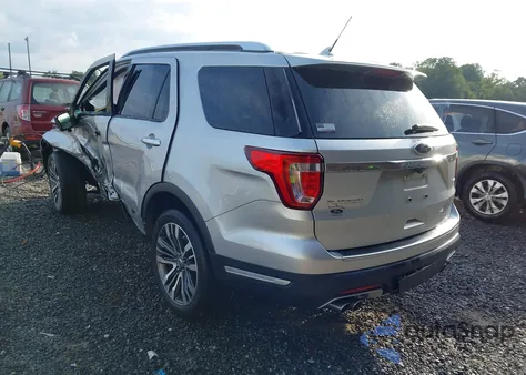 2018 Ford Explorer Platinum z USA, uszkodzony, nr VIN 1FM5K8HT8JGA95506